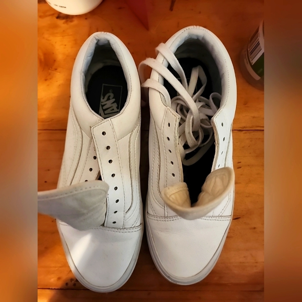 VANS Old Skool Leather White Sz 9 Women Men 7.5 Low-Top Skate Sneakers